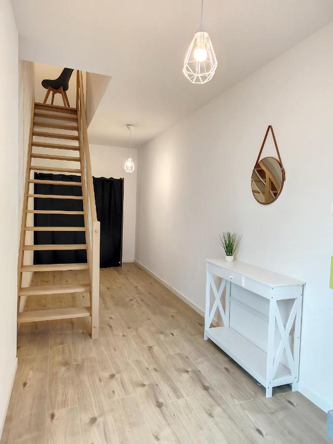 Grand Appart Duplex 6 Pers Gare Wifi Apartment Сен-Кантен Екстериор снимка